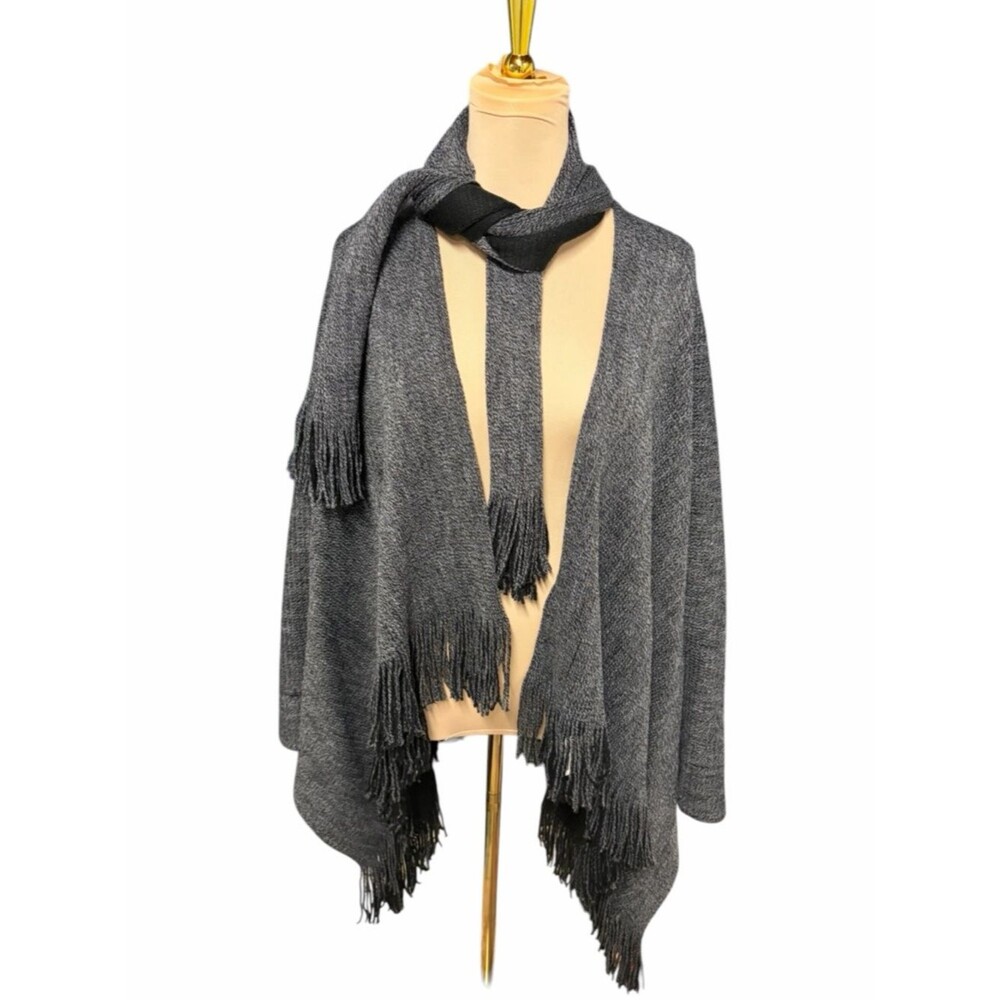 Gray Fringe Knit Wrap Scarf Shawl One Size Soft Cozy Layering Poncho Style